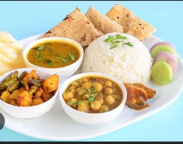 Khizar tiffin services